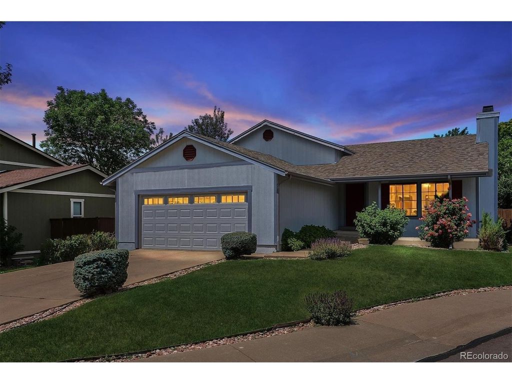 8954 S Round Rock St, Littleton, CO 80126