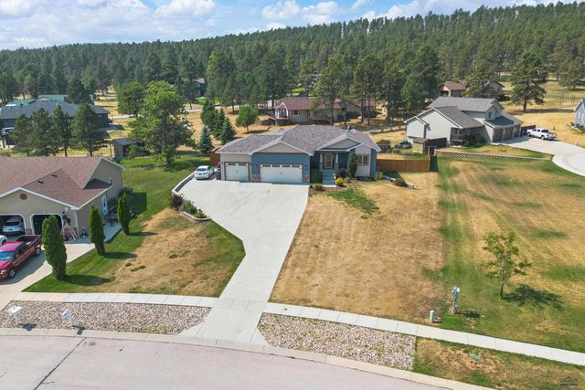 7245 CASTLEWOOD DR, Summerset, SD 57718