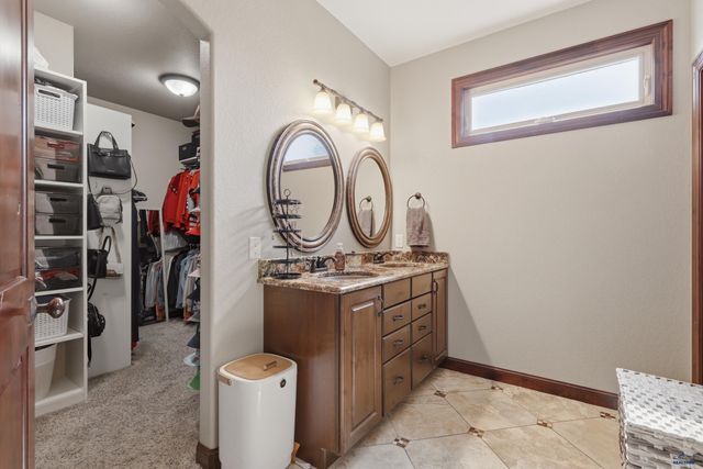 7245 CASTLEWOOD DR, Summerset, SD 57718