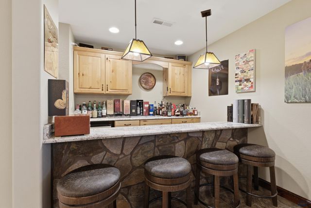 7245 CASTLEWOOD DR, Summerset, SD 57718