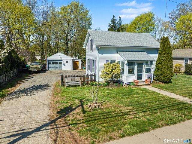 57 Grove Street, Clinton, CT 06413