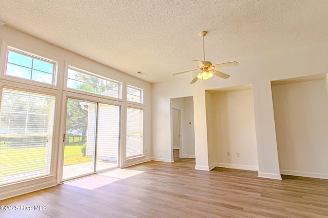 1005 Meadowlands Trail NW, Calabash, NC 28467