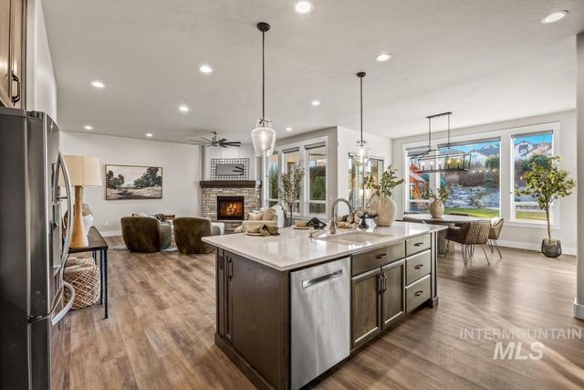 6103 S Phoebe Place, Meridian, ID 83642