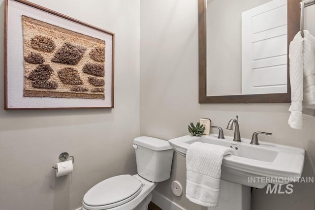 6103 S Phoebe Place, Meridian, ID 83642