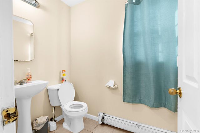 61 Fairway Avenue, Riverhead, NY 11901