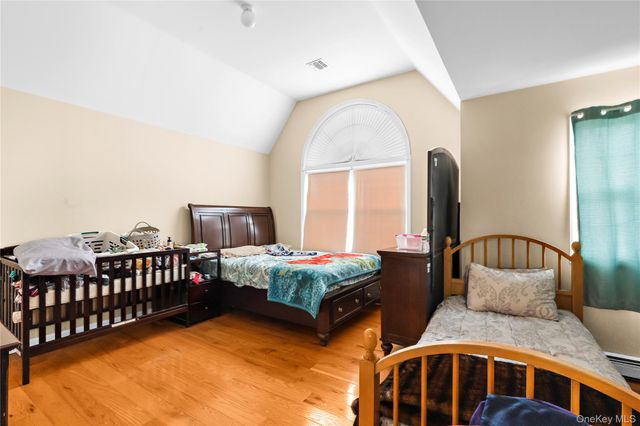 61 Fairway Avenue, Riverhead, NY 11901