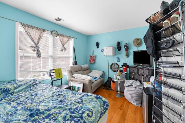 61 Fairway Avenue, Riverhead, NY 11901