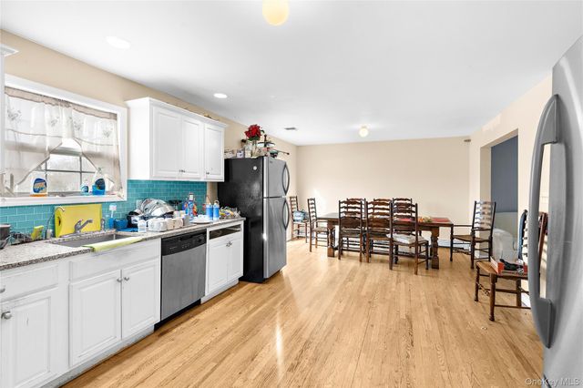 61 Fairway Avenue, Riverhead, NY 11901