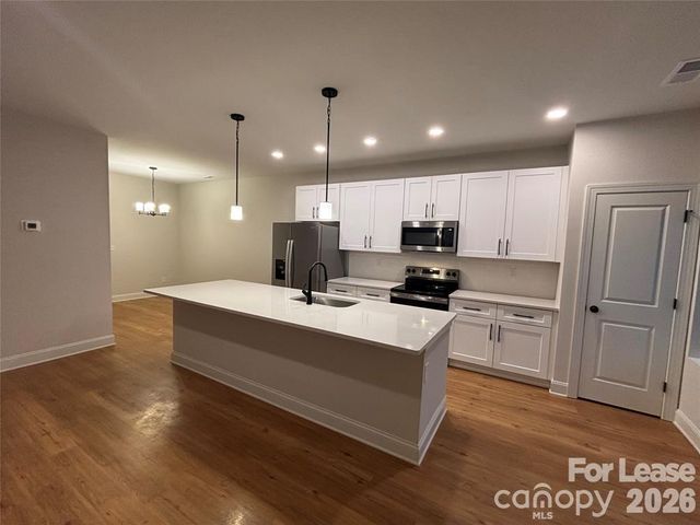 4811 Victoria Avenue, Charlotte, NC 28269