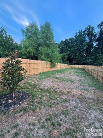 4811 Victoria Avenue, Charlotte, NC 28269