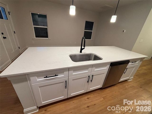 4811 Victoria Avenue, Charlotte, NC 28269