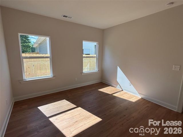 4811 Victoria Avenue, Charlotte, NC 28269