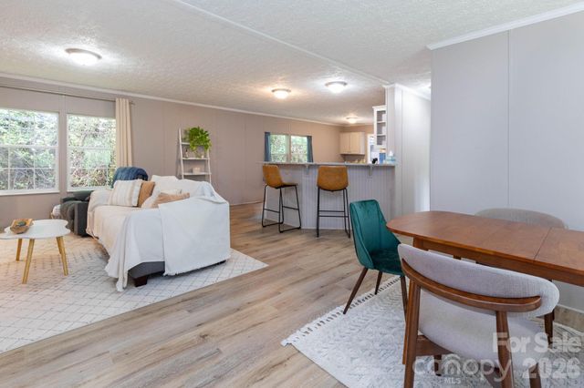 205 Sleepy Hollow Drive, Mars Hill, NC 28754