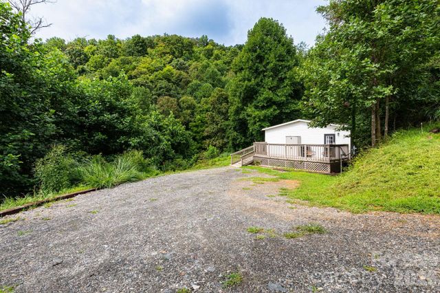 205 Sleepy Hollow Drive, Mars Hill, NC 28754