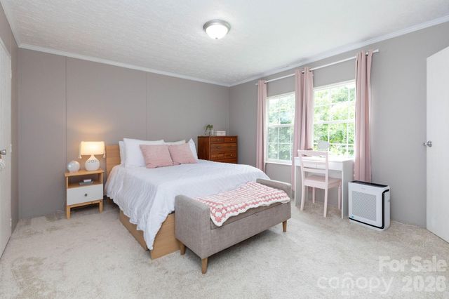 205 Sleepy Hollow Drive, Mars Hill, NC 28754