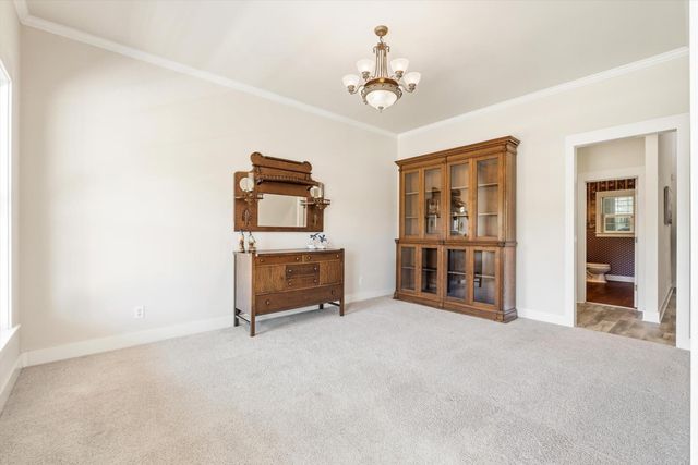 13197 Lake Valley Dr, Auburn, CA 95602