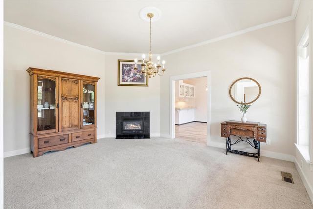 13197 Lake Valley Dr, Auburn, CA 95602