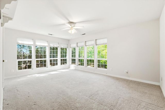 13197 Lake Valley Dr, Auburn, CA 95602