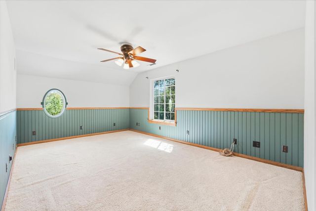 13197 Lake Valley Dr, Auburn, CA 95602
