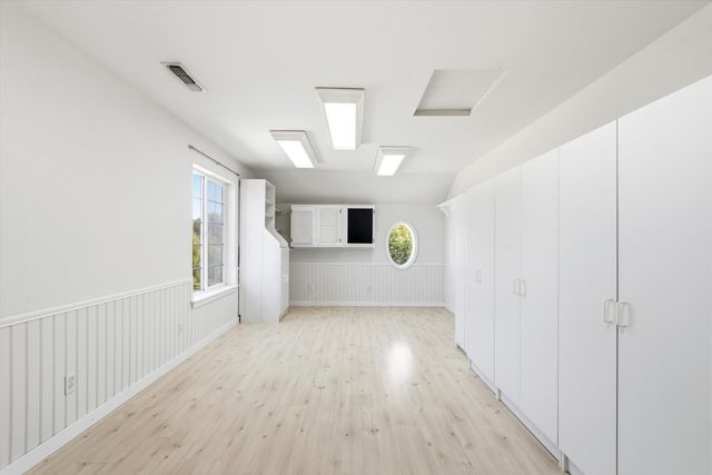 13197 Lake Valley Dr, Auburn, CA 95602