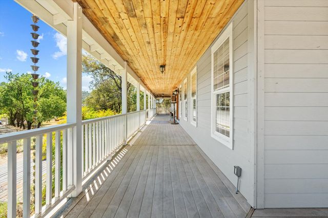 13197 Lake Valley Dr, Auburn, CA 95602