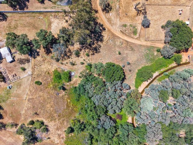 13197 Lake Valley Dr, Auburn, CA 95602