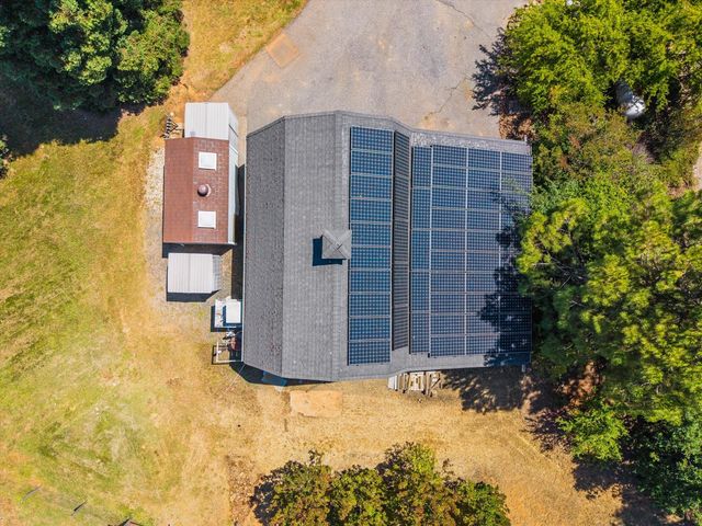 13197 Lake Valley Dr, Auburn, CA 95602