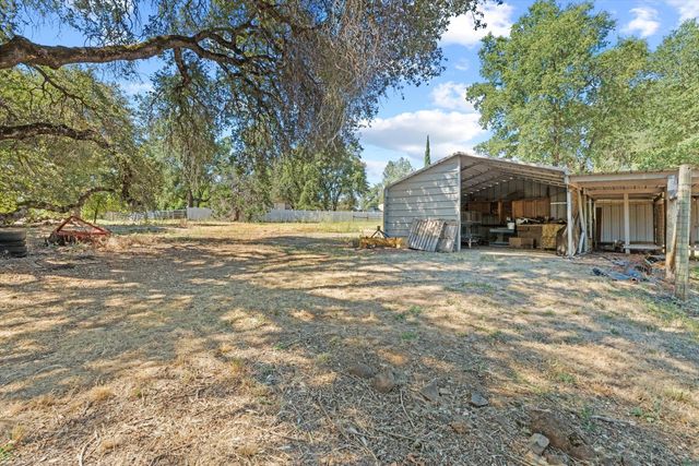 13197 Lake Valley Dr, Auburn, CA 95602