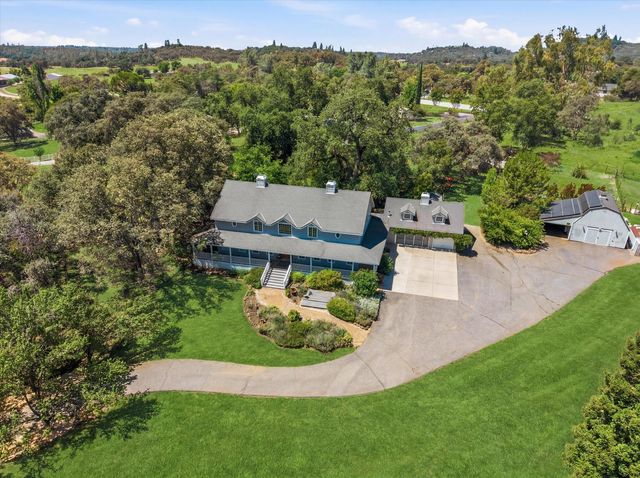 13197 Lake Valley Dr, Auburn, CA 95602