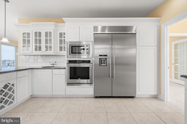 1100 ISLAND DR, Bayville, NJ 08721