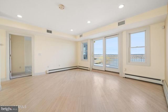 1100 ISLAND DR, Bayville, NJ 08721