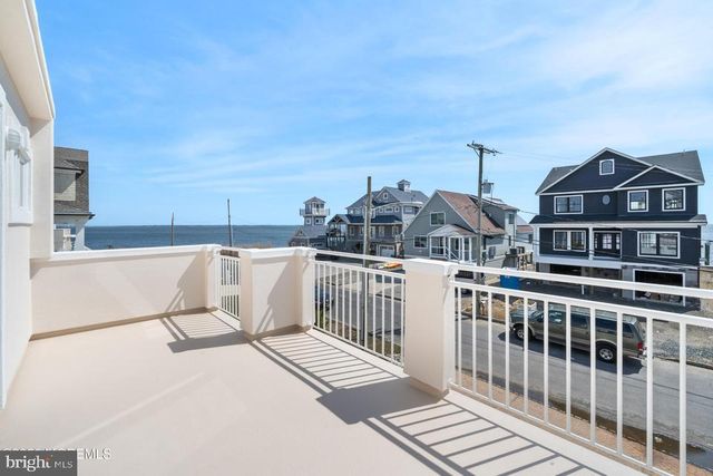 1100 ISLAND DR, Bayville, NJ 08721