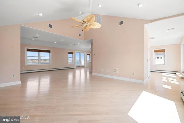 1100 ISLAND DR, Bayville, NJ 08721