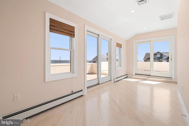 1100 ISLAND DR, Bayville, NJ 08721