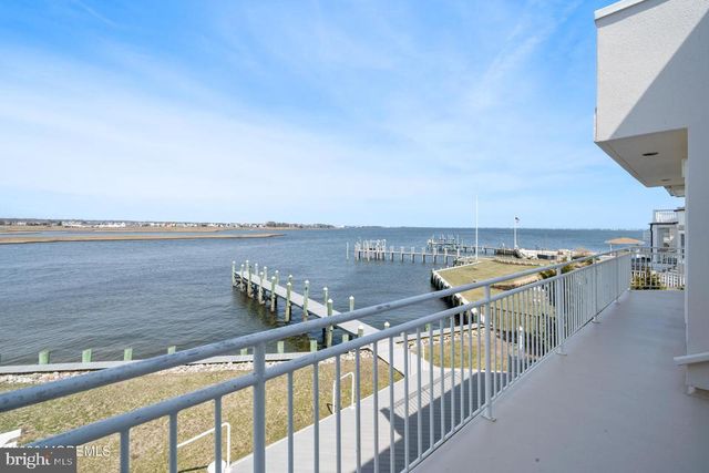 1100 ISLAND DR, Bayville, NJ 08721