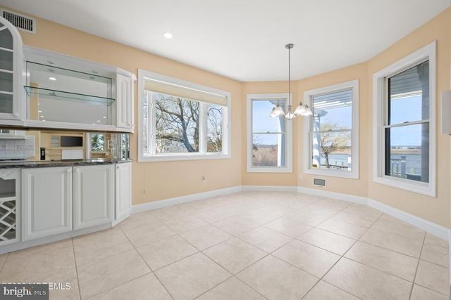 1100 ISLAND DR, Bayville, NJ 08721