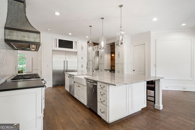 510 Grove Park Place, Roswell, GA 30075