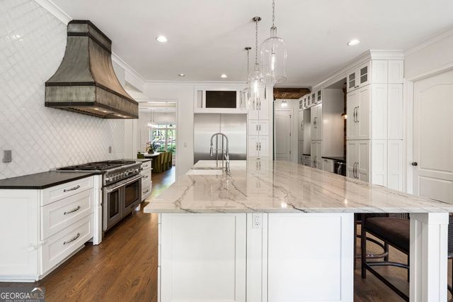 510 Grove Park Place, Roswell, GA 30075