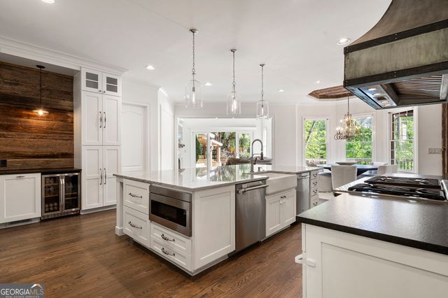 510 Grove Park Place, Roswell, GA 30075