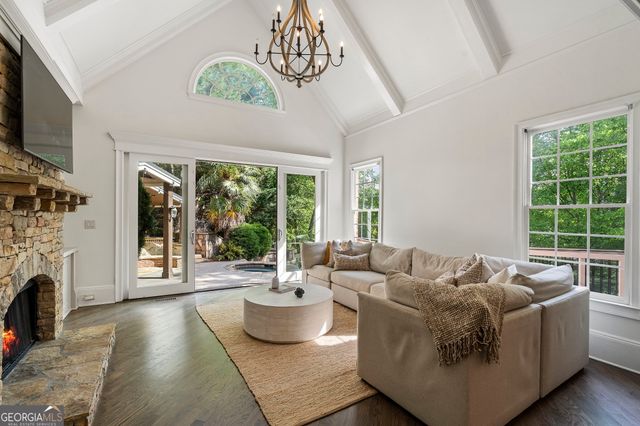 510 Grove Park Place, Roswell, GA 30075