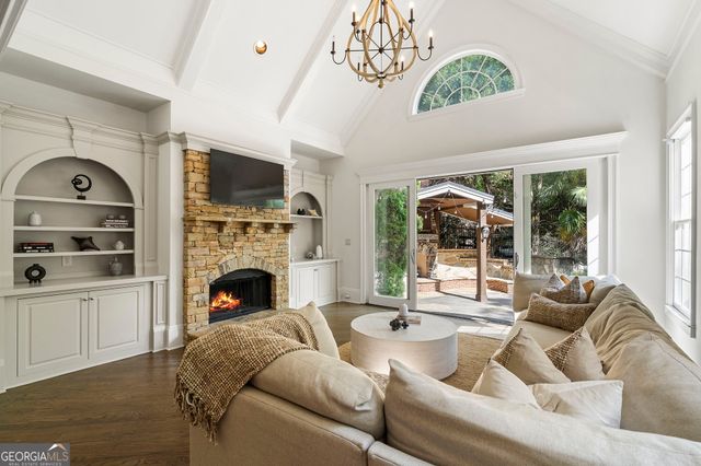 510 Grove Park Place, Roswell, GA 30075