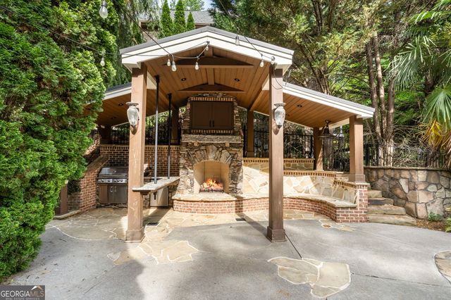 510 Grove Park Place, Roswell, GA 30075