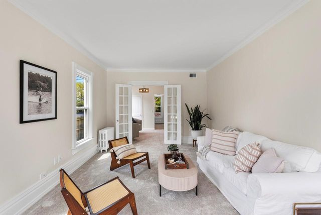 422 W Grand AVENUE, Port Washington, WI 53074