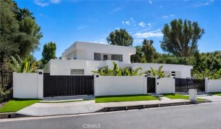 19246 Rosita Street, Tarzana, CA 91356