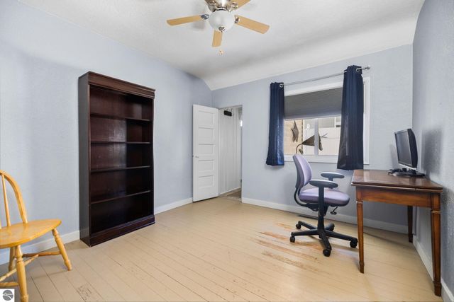 424 W Sixteenth Street # 1, Traverse City, MI 49684