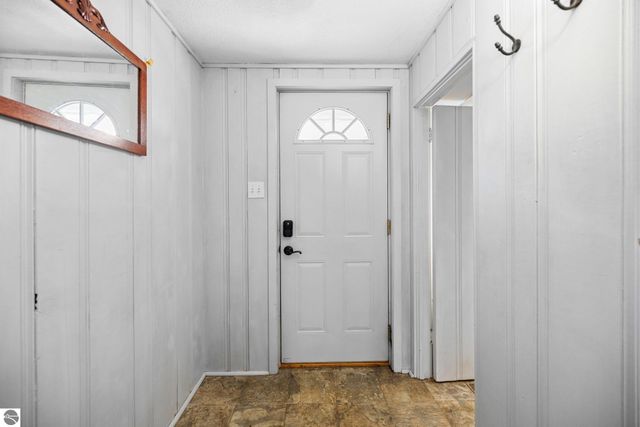 424 W Sixteenth Street # 1, Traverse City, MI 49684