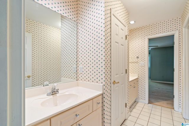 2547 WOODFERN CIRCLE, Hoover, AL 35244