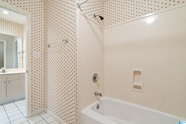 2547 WOODFERN CIRCLE, Hoover, AL 35244