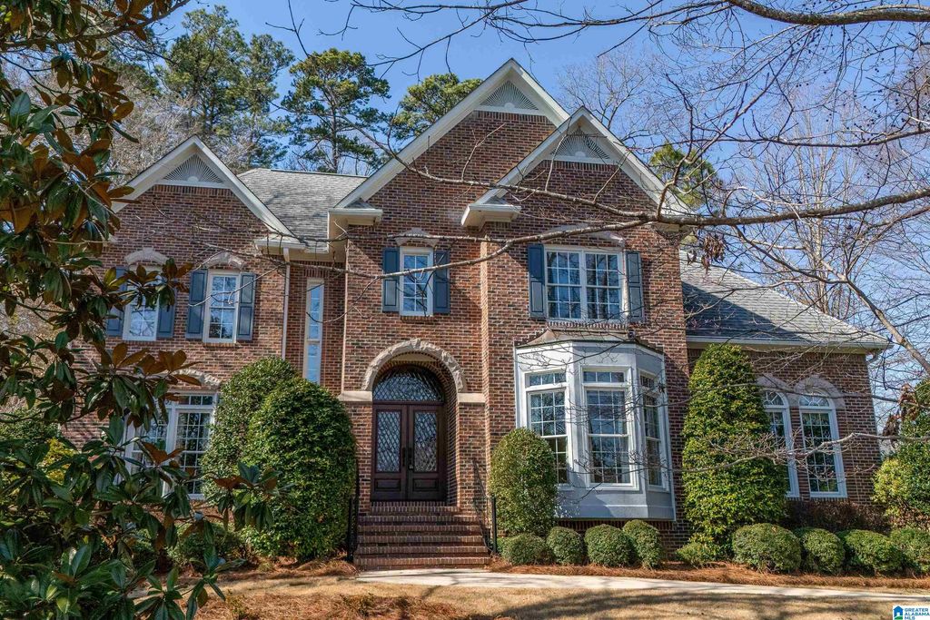 2547 WOODFERN CIRCLE, Hoover, AL 35244