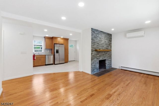 31 Lakeview Rd, Sparta Twp., NJ 07871